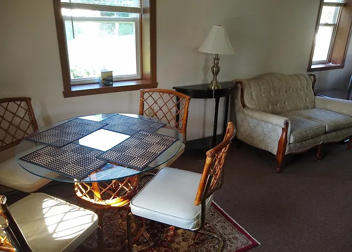 All-American Grill B&B Clarion Penn Prime